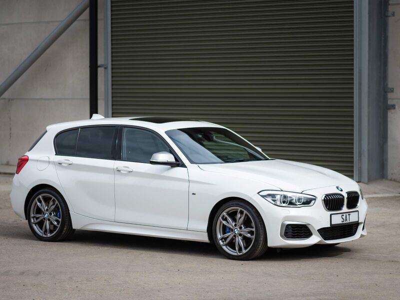 BMW 1 SERIES
